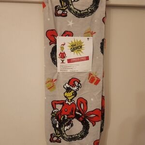 Dr. Seuss THE GRINCH Holiday Christmas Oversized Throw 50 x 70 in NWT Gray